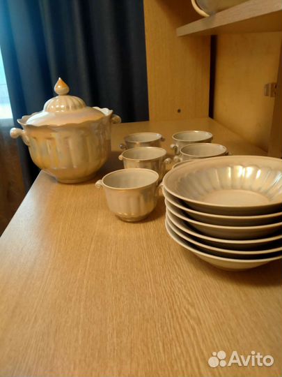 Сервиз новый Российский (тарелки проданы)