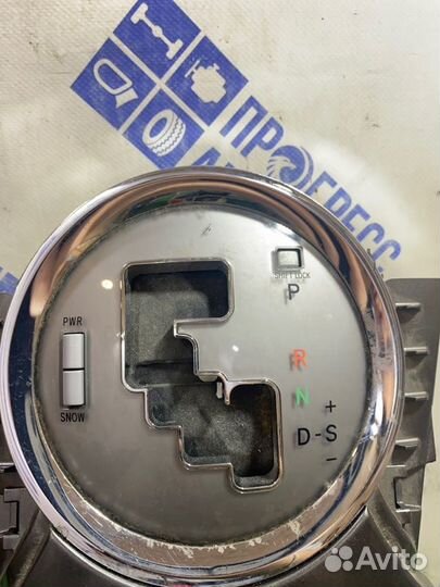 Консоль кпп Toyota Mark X седан 2.5 4GR 2009