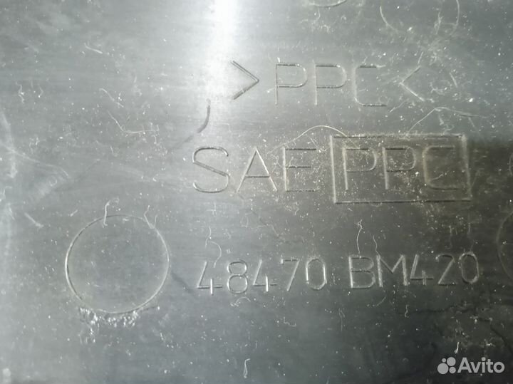 Nissan Almera (N16) II Кожух рулевой колонки верхн