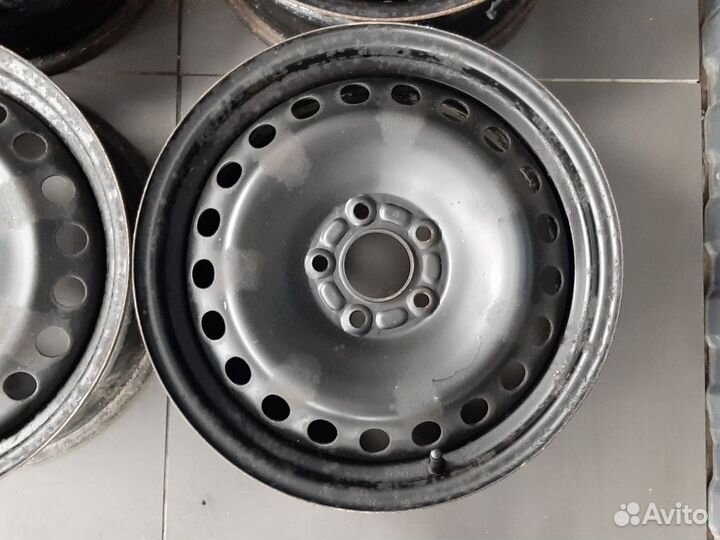 Штампованные диски на Ford r16