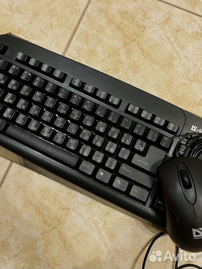 Клавиатура defender +мышь