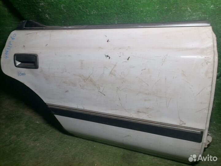 Дверь задняя правая Toyota Chaser GX81 Пустая