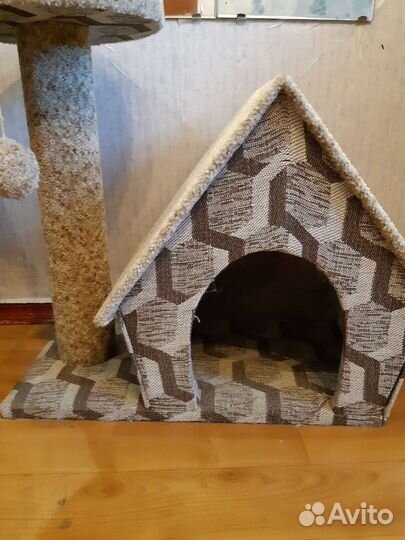Домик и когтеточка для кошки