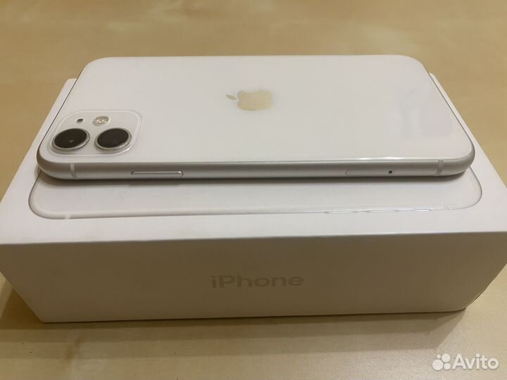 iPhone 11, 128 ГБ