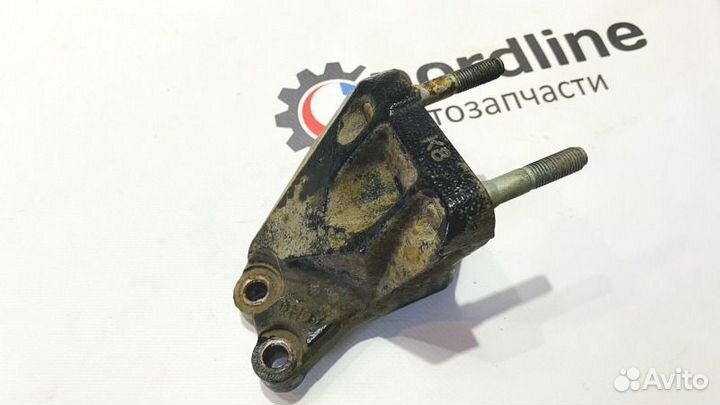 Кронштейн двигателя правый Hyundai Solaris седан