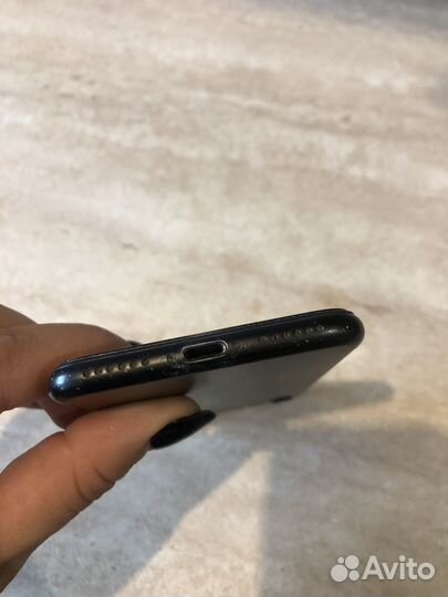 iPhone 7, 32 ГБ