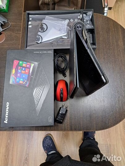 Планшет Lenovo Yoga Tablet 2, модель 1051 L, win10