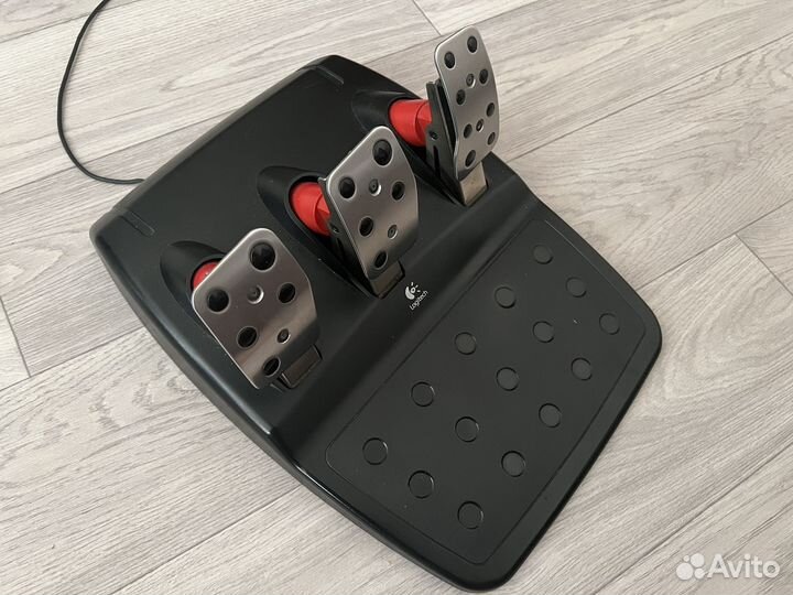 Игровой руль logitech g27