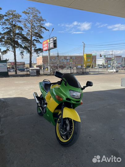 Kawasaki ZZR400-2