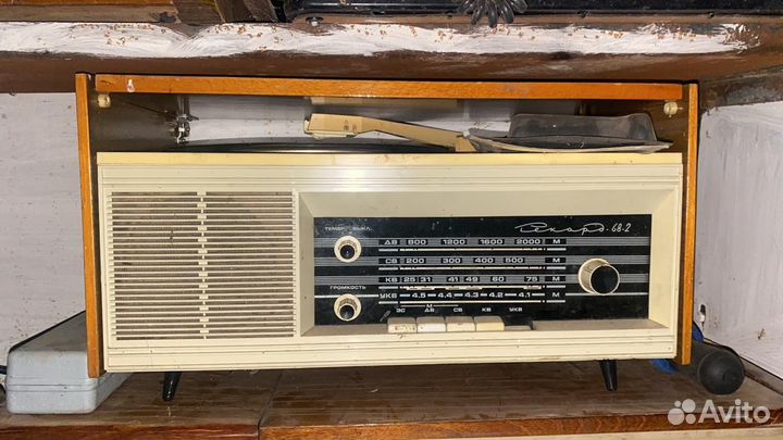 Радиола рекорд 68-2