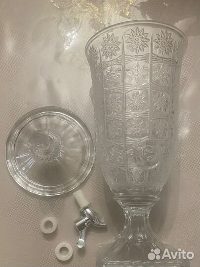 Лимонадница с краном