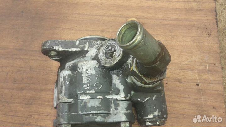 Насос гидроусилителя руля Mercedes Benz Axor MP1