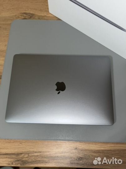 Macbook air 13 m1 8 256 Space Gray