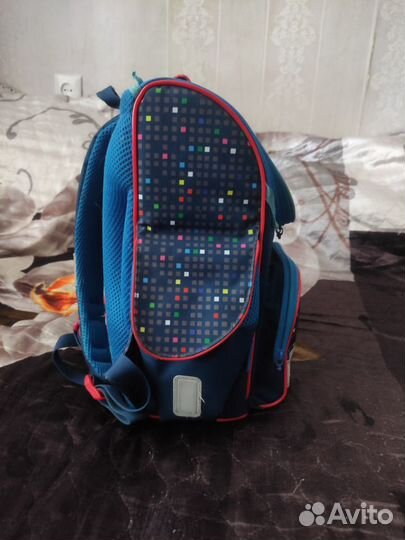 Школьный рюкзак