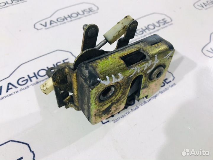 Замок двери передний левый Skoda Felicia 1999