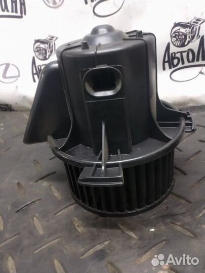 Моторчик печки Citroen C4 хэтчбек EP6 2010