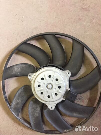 Вентилятор радиатора Audi Q5 2014г