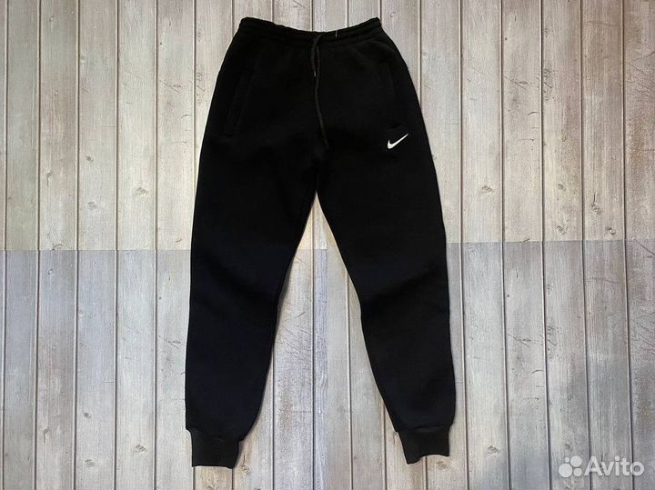 Спортивные брюки теплые Nike