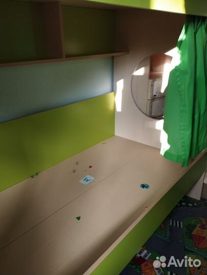 Детская двухярусная кровать