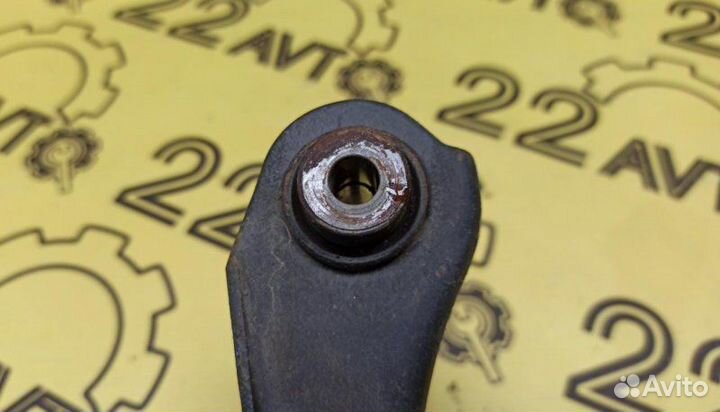 Рычаг верхний передний правый Honda Cr-V RD1 B20B