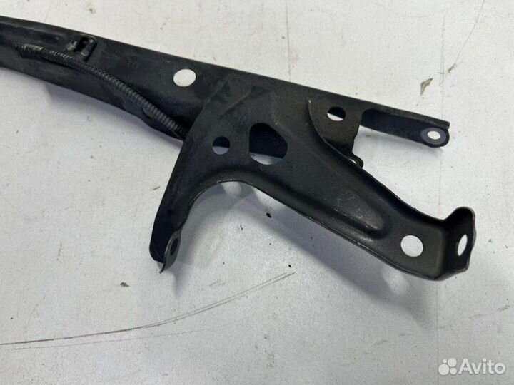 Стойка замка капота передняя Toyota Camry V50/V55
