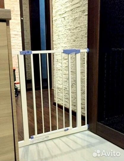 Перегородка с системой автоблокировки