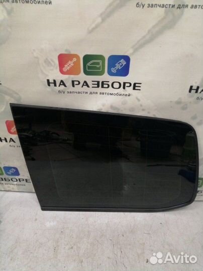 Форточка в крыло задняя левая Toyota Land Cruiser