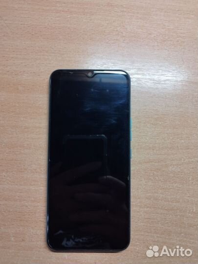 Телефон techno spark 8C