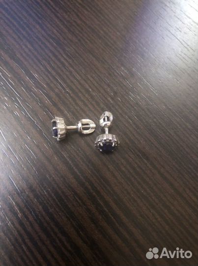 Серьги пусеты