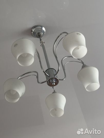 Люстра новая