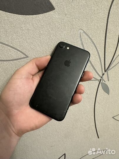 iPhone 7, 32 ГБ