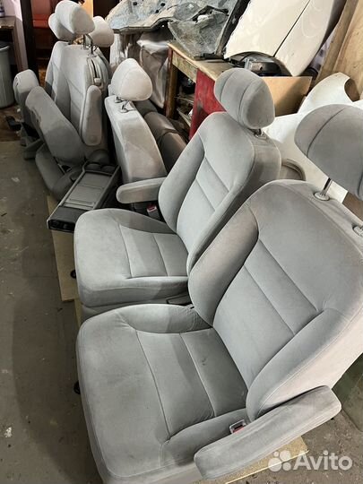 Honda elysion сидение