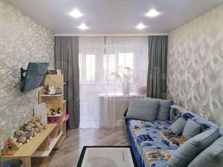 2-к. квартира, 42,5 м², 1/3 эт.