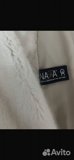 Шуба норковая с капюшоном из соболя