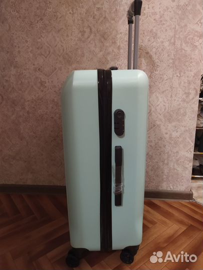 Чемодан новый Ridberg