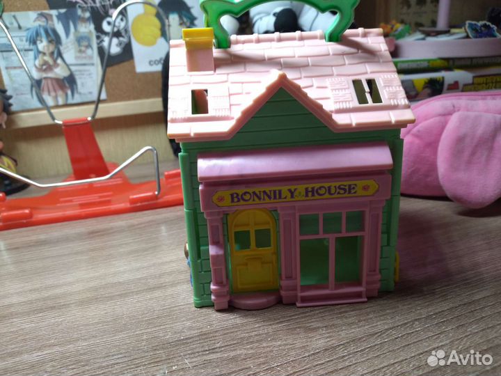 Домик кукольный