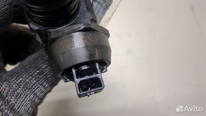 Форсунка топливная Volkswagen Passat 5, 2003