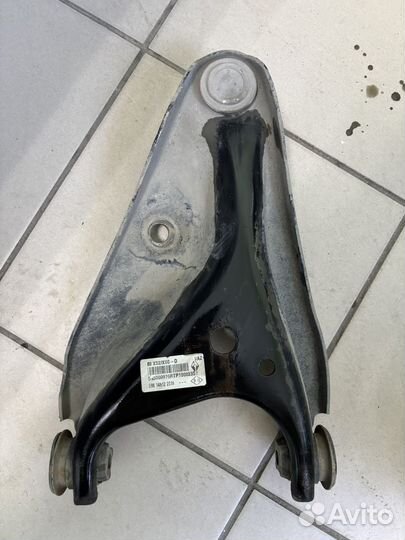 Рычаг подвески передний нижний правый LADA largus