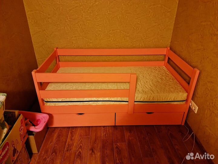Кровать детская