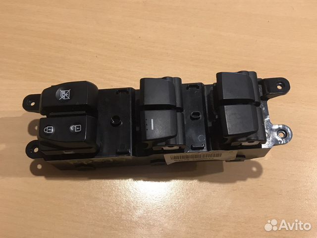 Блок управления стеклоподъемниками Hyundai Creta