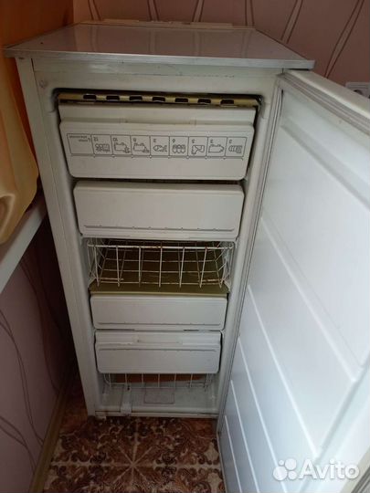 Холодильник бу маленький