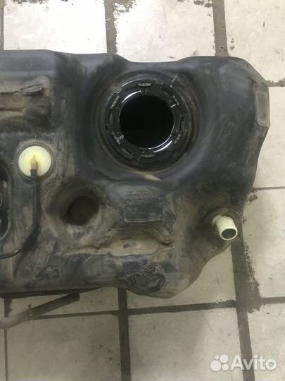 Бензобак Nissan X Trail T32