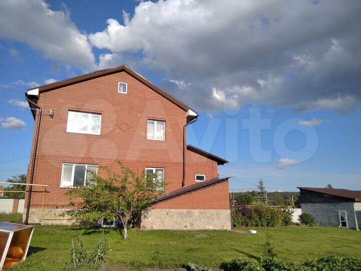 Коттедж 233,1 м² на участке 15 сот.