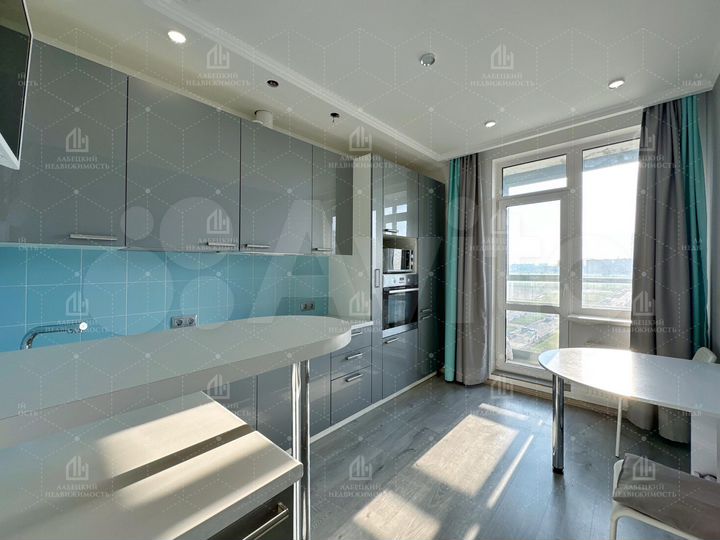 2-к. квартира, 50,6 м², 7/12 эт.