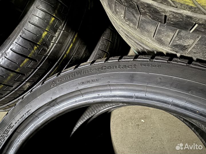 Continental ContiWinterContact TS 830 P 245/35 R19 93W