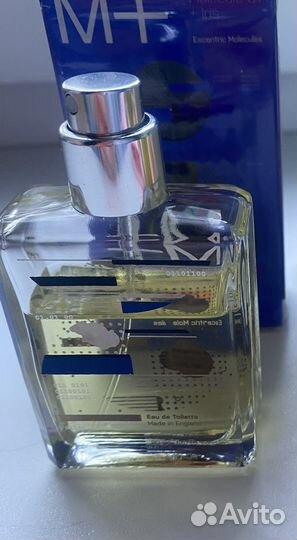 Escentric molecules 01 iris