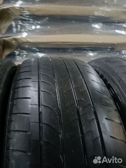 Bridgestone Dueler H/L 33A 235/55 R20 102V