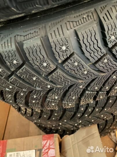 Michelin X-Ice North 4 185/65 R15 92T