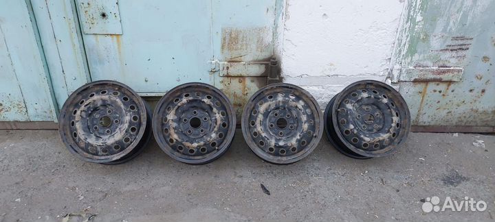 Штампованные диски r16