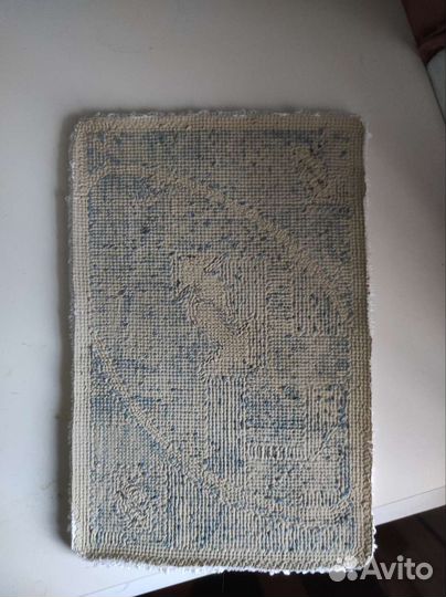 Коврик ручной работы